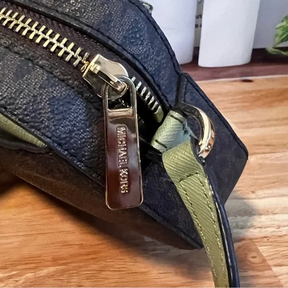 Michael Kors Jet Set Brown & Sage Green Signature Crossbody Bag - Picture 5 of 15